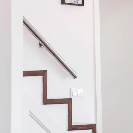 Lv Premier Apartments P.Real- Pi Apartment