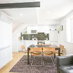 Apartment Lv Premier P.real- Pi